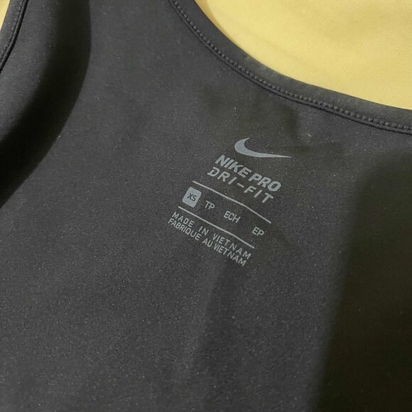 Nike Pro Cropped Tank - Picture 7 of 9